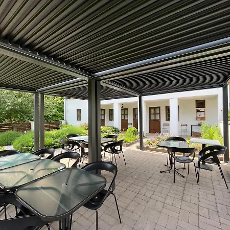 Szent Jakab Bed & Breakfast *