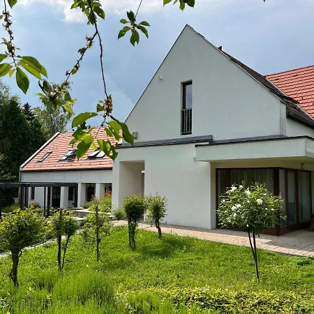 Bed & Breakfast Szent Jakab *